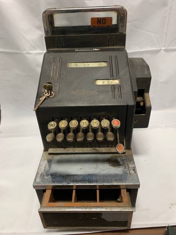 lot 30 image: Vintage Antique Art Deco Cash Register