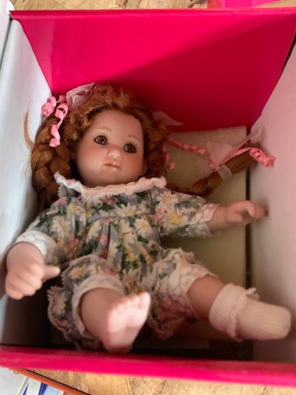 lot 60 image: Marie Osmond Lolli Porcelain 7 Doll $58 Retail