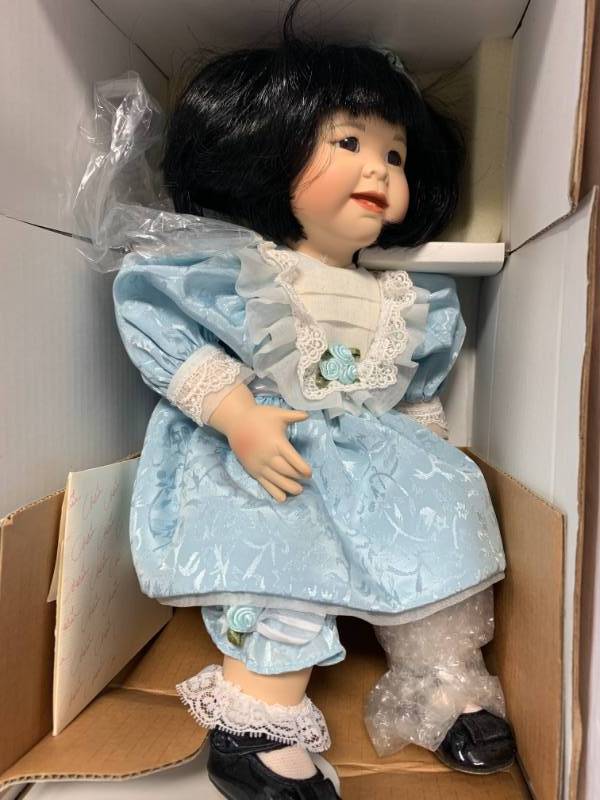 lot 66 image: Marie Osmond Lin Porcelain 12 Doll $89 Retail