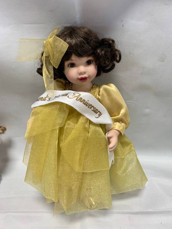 lot 92 image: Osmonds 50th Anniversary 9 Doll (no box)
