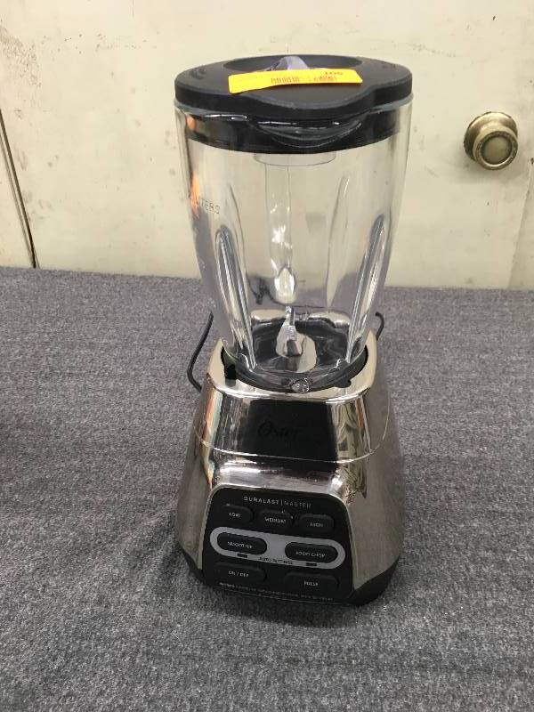 Oster Blender, Retail $39.99