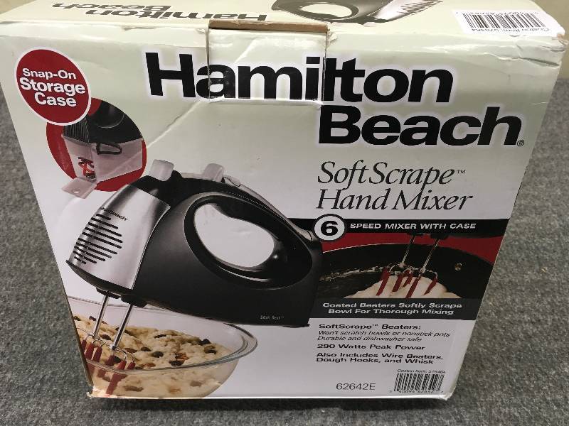Hamilton Beach Soft Scrape Hand Mixer, Retail $19.99