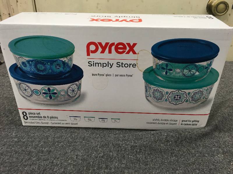 Pyrex Simply Store 8 Pc Set, Retail $17.99