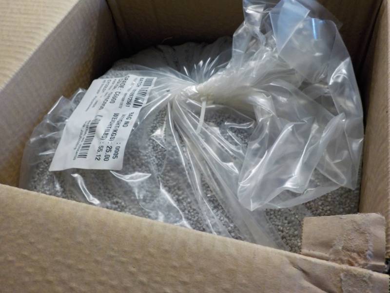 lot 7 image: 55 lbs. Box of Polycarbonates- grad...