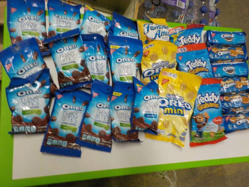 lot 74 image: Oreos, Teddy Graham and more...