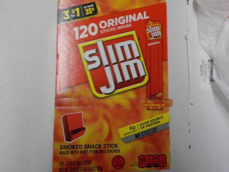 lot 76 image: 120 Original Slim Jims...