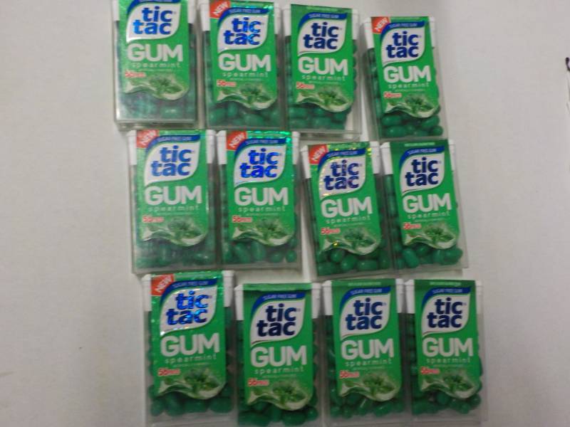 lot 83 image: Tic Tac Gum...
