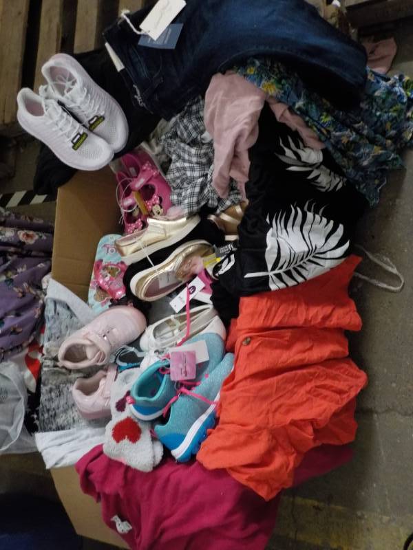 lot 138 image: Great Resale Lot various sizes of ...