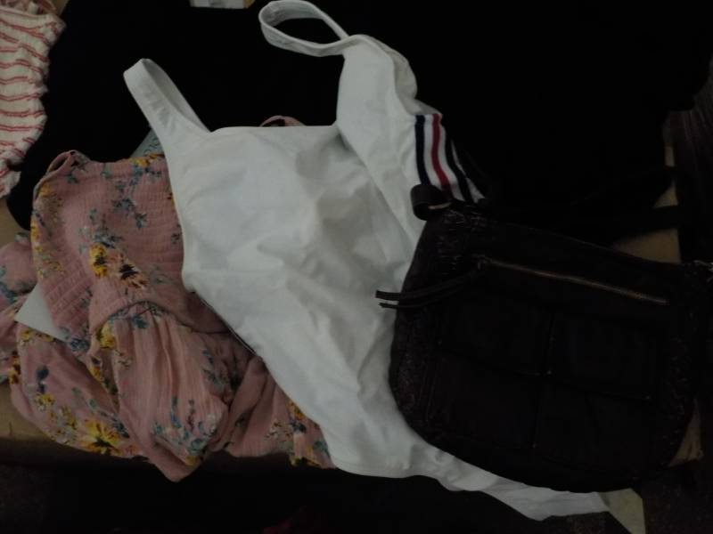 lot 139 image: Great Resale Lot various sizes of ...