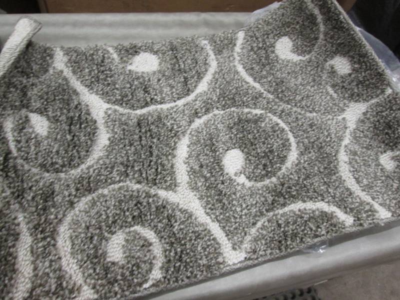 lot 50 image: Tayse Rugs Berkshire Shag Taupe 2 f...
