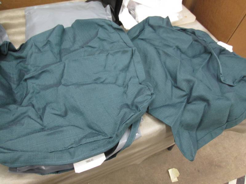 lot 77 image: 3- 2pk Charleston Cushion Slipcover...