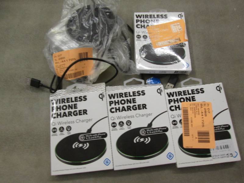 lot 225 image: 5 Wireless Phone Chargers Retail $7...