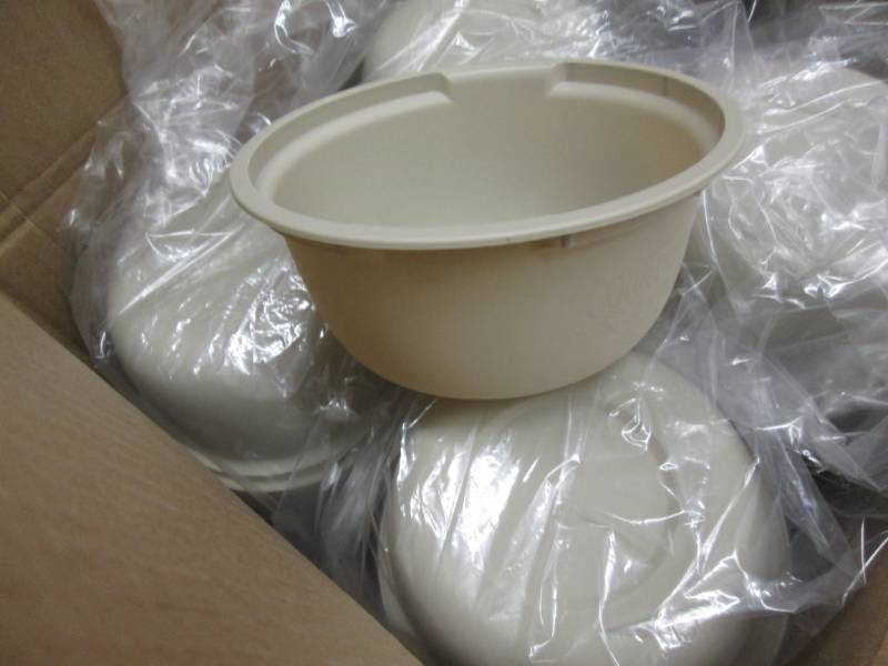 lot 226 image: Case of 354 Plastic Bowls...