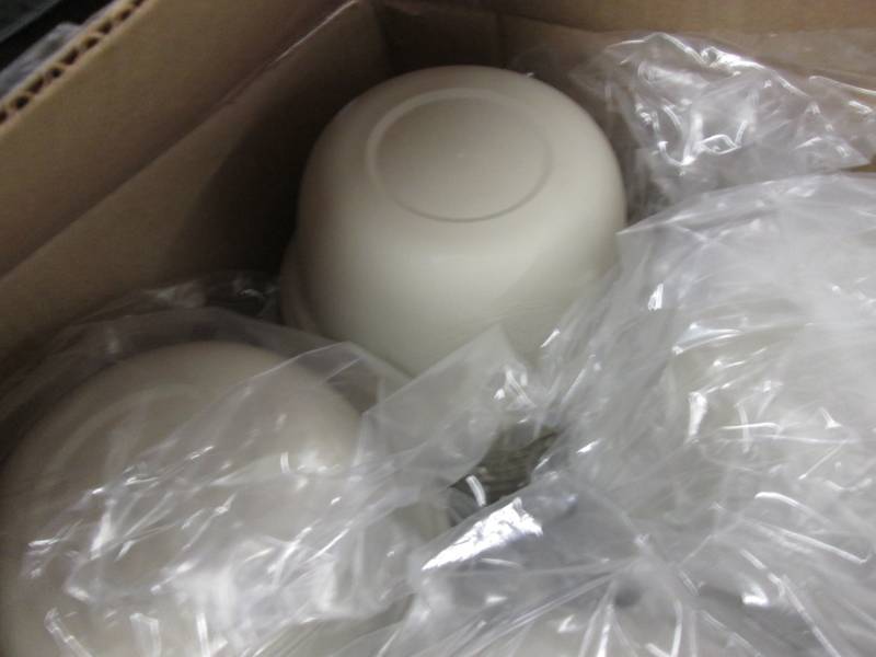 lot 230 image: Case of 354 Plastic Bowls...