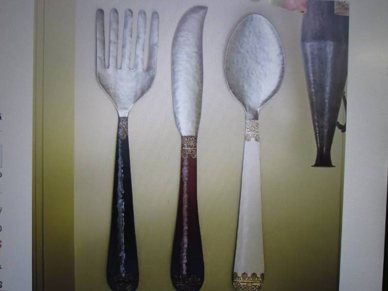 lot 232 image: Set of 3 Knife Spoon Fork Wall Dc...