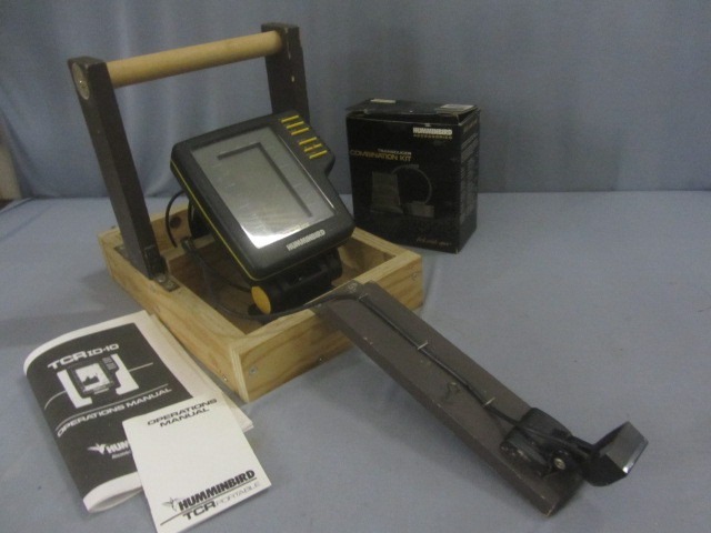 lot 38 image: Humminbird Depth Finder