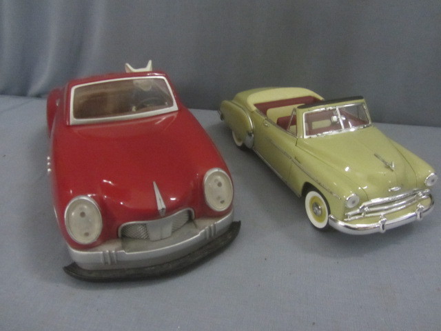 lot 48 image: Die Cast Metal Cars