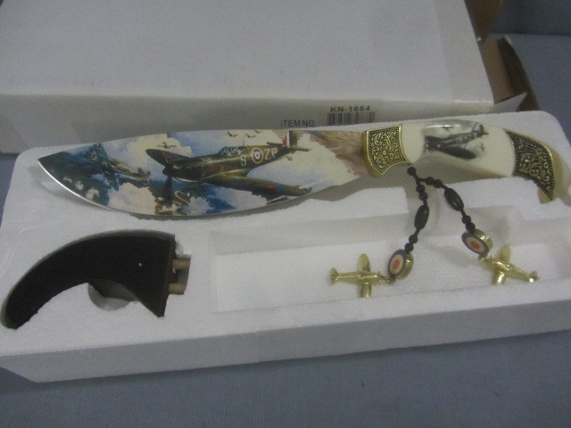 lot 68 image: Spitfire Knife