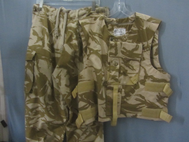lot 84 image: Tropical Desert Vest & Pants