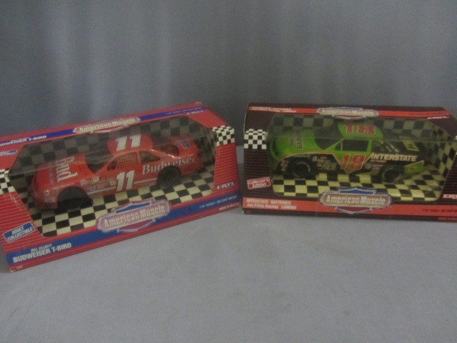 lot 98 image: American Muscle cars - ERTL