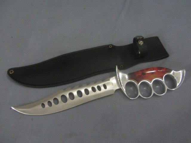 lot 133 image: Black Widow Knife