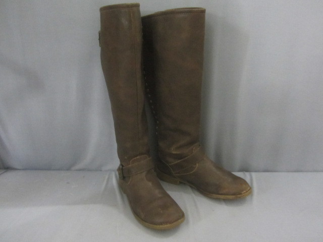 lot 138 image: Distressed leather look boots - Siz...