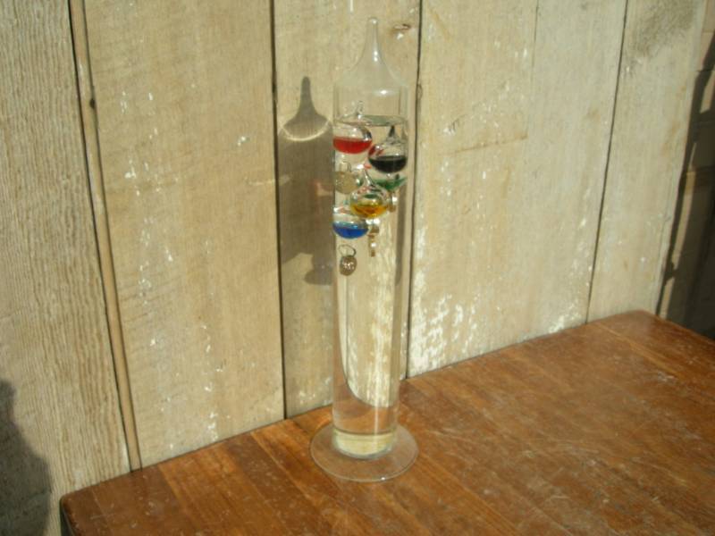 lot 52 image: Galileo Glass Barometer - Thermometer
