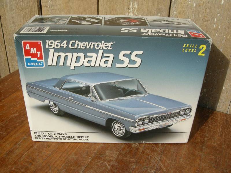 lot 64 image: AMT 1964 Chevrolet Impla SS Plastic Model