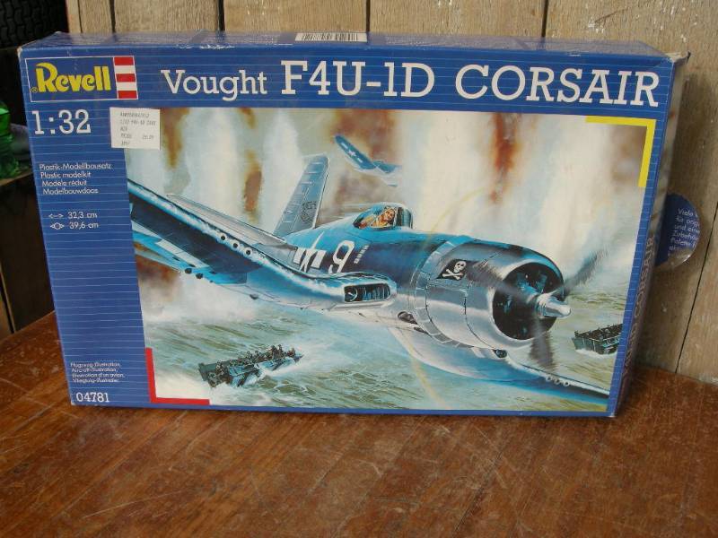 lot 66 image: Revell Vought F4U-1D Corsair Model Kit