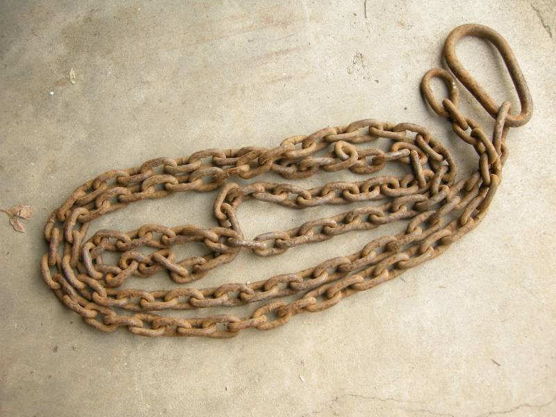 lot 140 image: 15 Log Chain