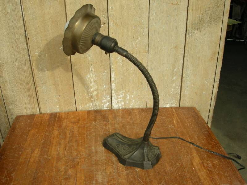 lot 143 image: Antique S.Robert Schwartz and Bro Lamp