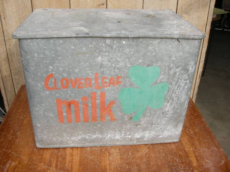 lot 146 image: Vingate Cloverleaf Milk Cooler