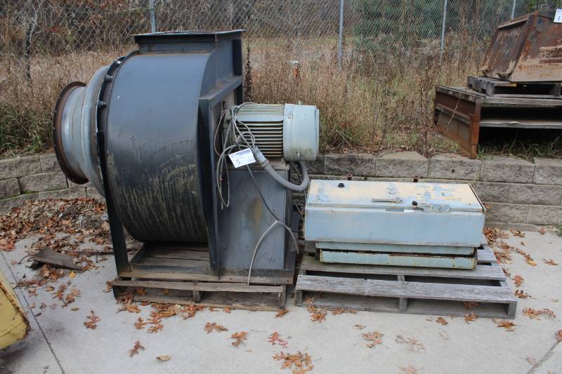 lot 5 image: Chicago Blower Corp. Heavy Duty Blower Fan, Siemens Electric Motor, Electrical Controls Control Box
