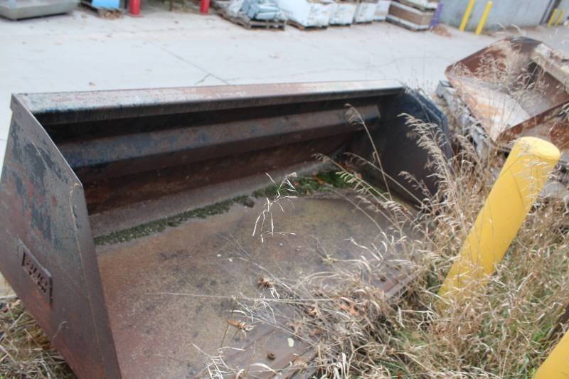 lot 3 image: 84in. Bobcat Bucket Attachment