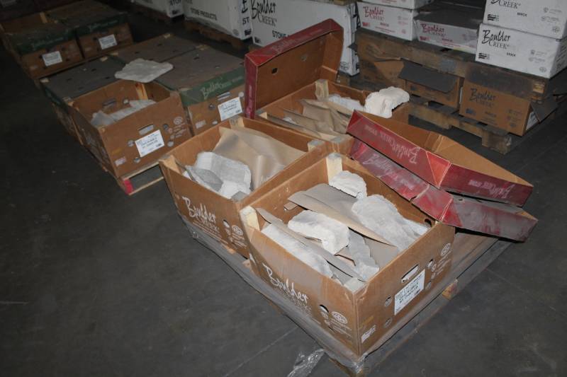 lot 39 image: Lot of (7 Boxes) Boulder Creek Ohio Rubble St. Charles 90 Degree Corners and Flats