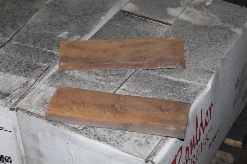 lot 104 image: Lot of (32 Boxes) Boulder Creek Travertine Mesa Flats