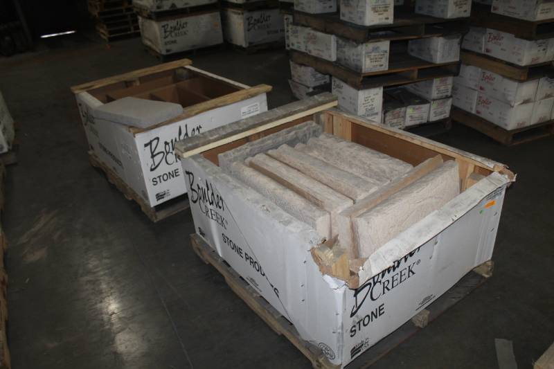 lot 130 image: Lot of (13) Boulder Creek Wall Cap 12x24in. Flat Pewter Gray, Hearthstone Large Textured Ponderosa 20in.