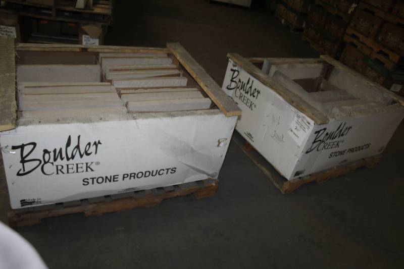 lot 141 image: Lot of (31) Boulder Creek Hearthstone 18x20x2in. Cheyenne