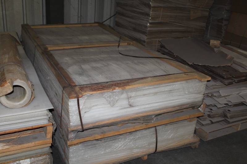 lot 2C image: Lot of (Approximately 100) 4x8ft. Plastic Mold Sheets