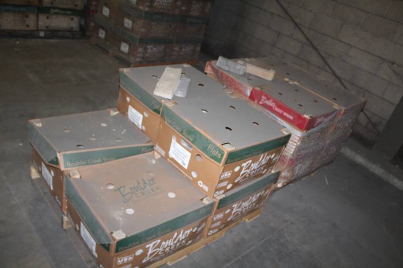 lot 191 image: Lot of (14 Boxes) Boulder Creek Southeastern Ledge Burger King 90 Degree Corners and Flats