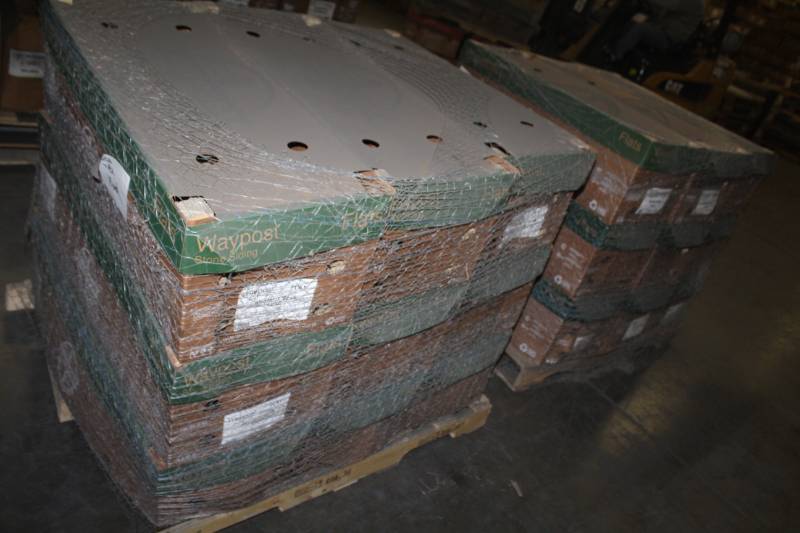 lot 194 image: Lot of (18 Boxes) Boulder Creek Modern Stak Pinot Flats