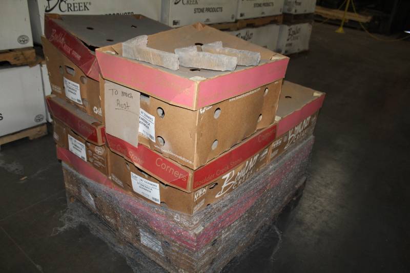 lot 213 image: Lot of (10 Boxes) Boulder Creek Stonebrick Beringer 90 Degree Corners