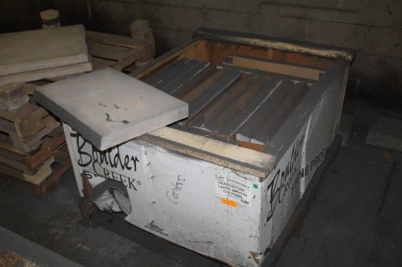 lot 223 image: Lot of (18) Boulder Creek Hearthstone Large Smooth Cheyenne