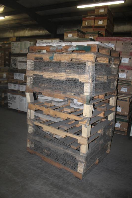 lot 287 image: Lot of (12 Boxes) Boulder Creek Hearthstone 16x24in. Textured Arkansas