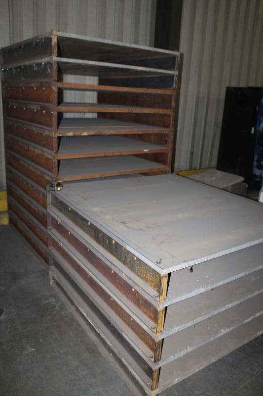 lot 292 image: Lot of (16) Pallets