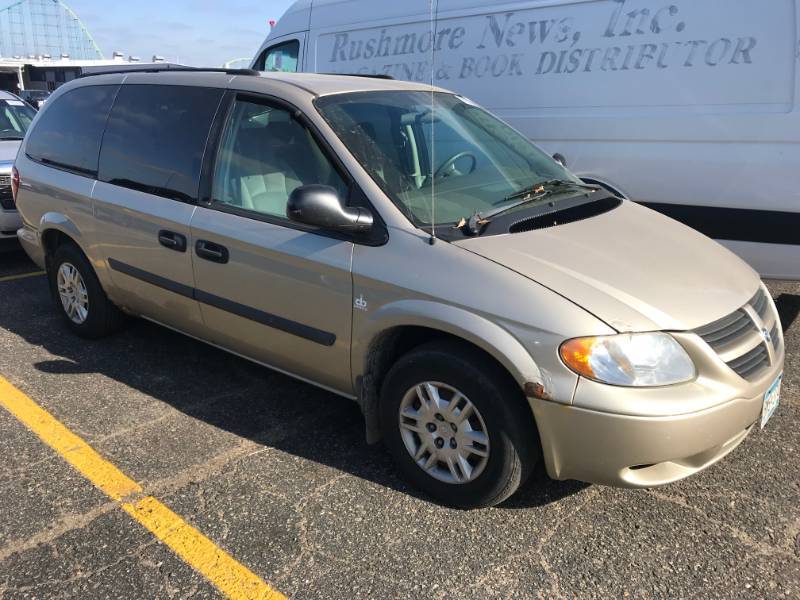 2005 Dodge Grand Caravan SE