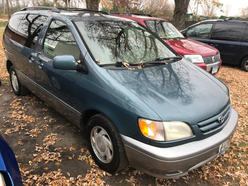 2001 Toyota Sienna XLE