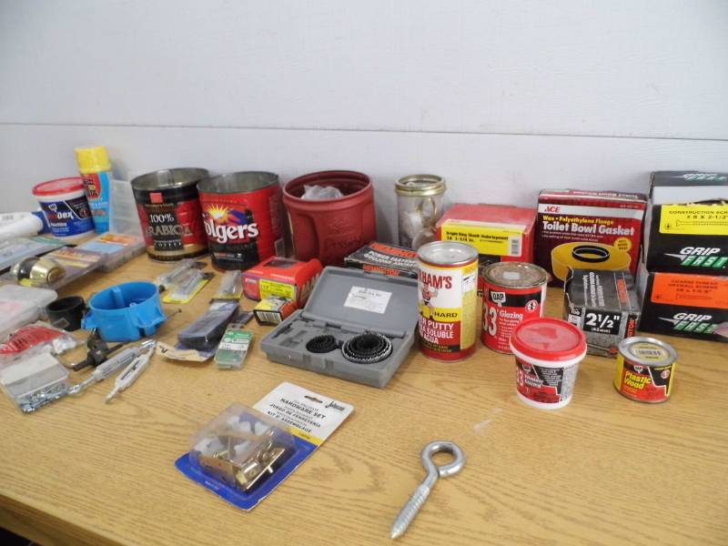 lot 22 image: Hardware