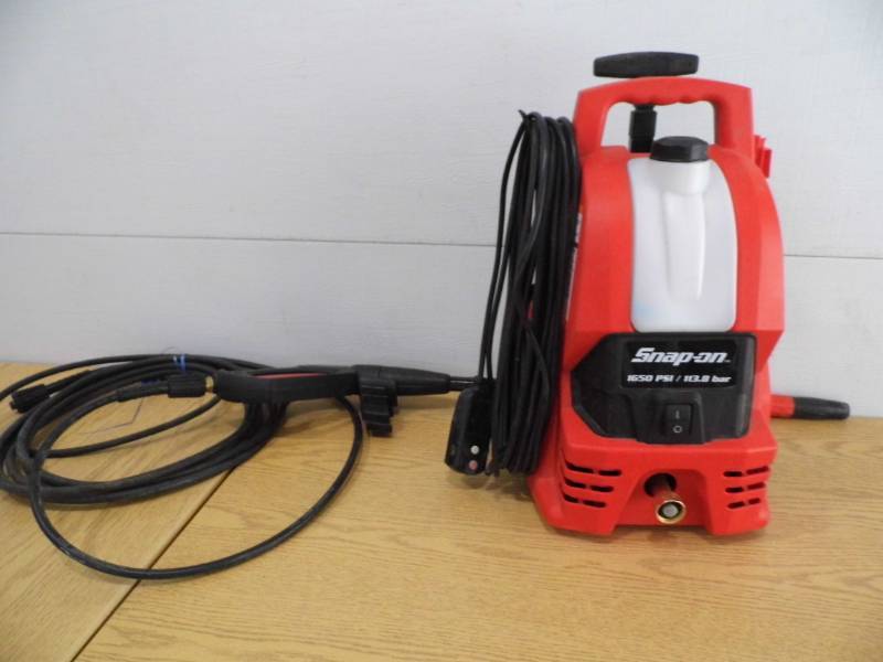 lot 35 image: Snap On Power Washer