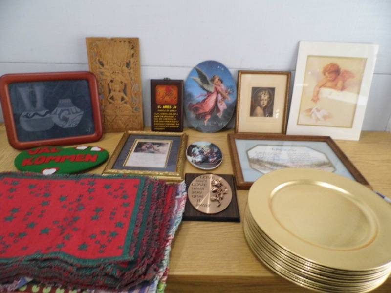 lot 36 image: Pictures - Charger Plates